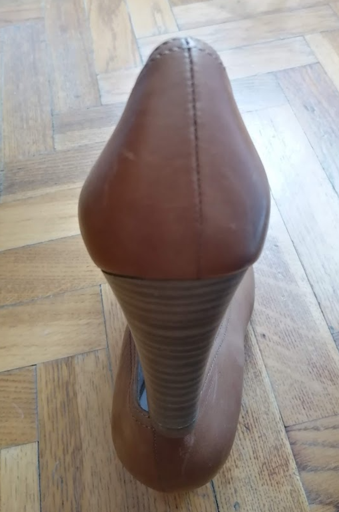 Escarpins cuir Tamaris en excellent état - taille 38 - photo numéro 4