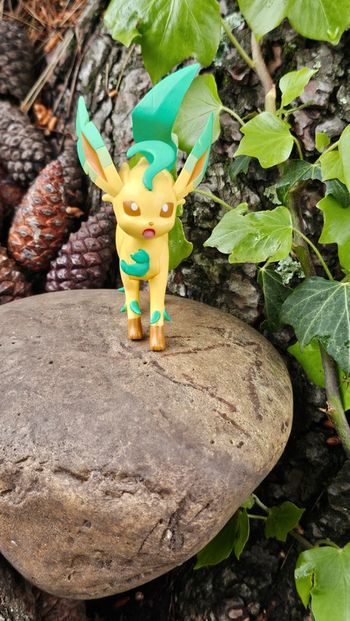 Super figurine Pokemon Nintendo Phyllali