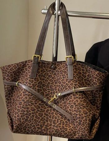 Sac fourre-tout en suédine imprimé léopard tendance