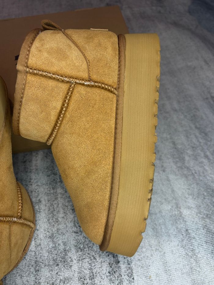Bottes UGG Classic Ultra Mini - photo numéro 3