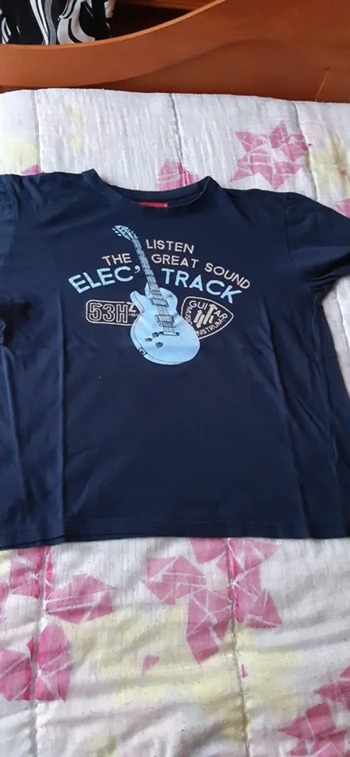 Lot Tshirt - photo numéro 4