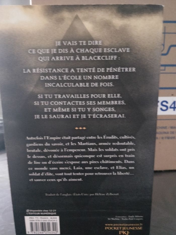 Livres UNE BRAISE SOUS LA CENDRE - photo numéro 5