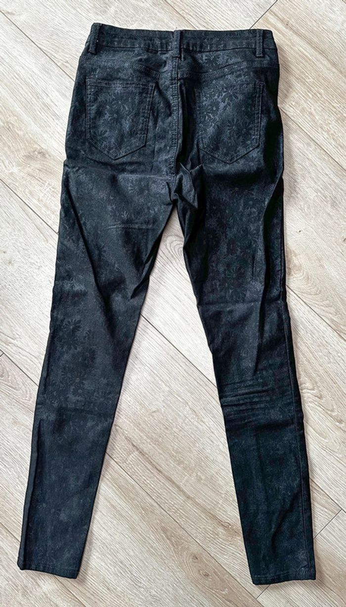 Pantalon - photo numéro 3