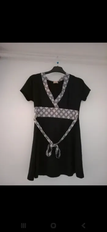 Tunique noire à motifs – Poétic – Taille 40