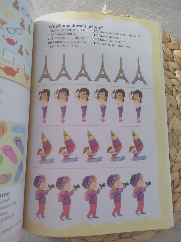 Livre d’activités et de coloriage Holiday + Stickers – Neuf - photo numéro 4