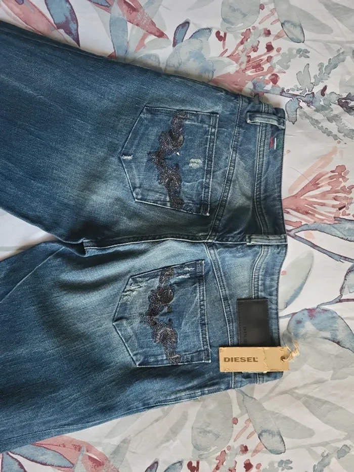 Jeans diesel neuf - photo numéro 3