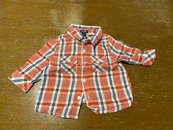 Chemise orange bleue et blanche