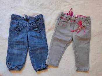 Lot de 2 jeans 18 mois