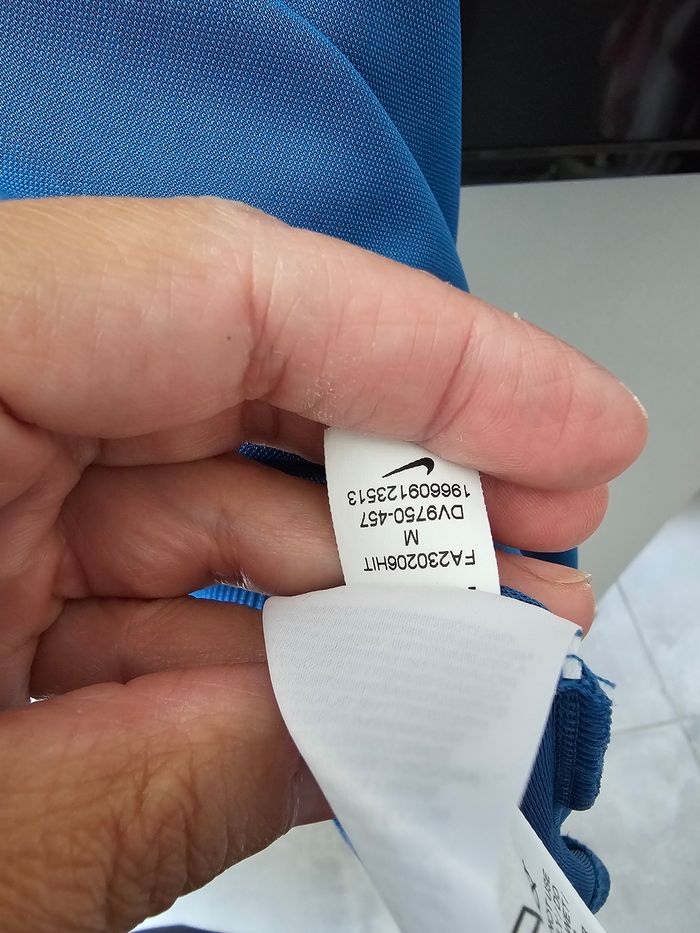 Tee-shirt nike DRI- FIT - HOMME taille M NIKE sport - photo numéro 4