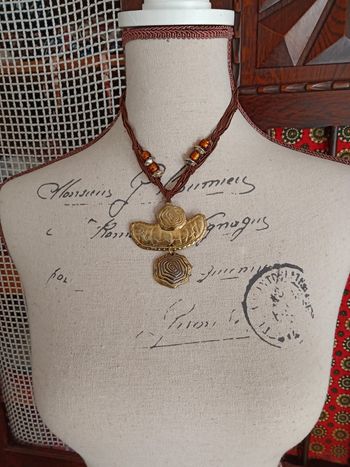 Collier fantaisie ras de cou