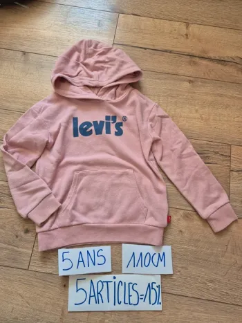 Pull à capuche rose Levi's – 5 ans / 110 cm