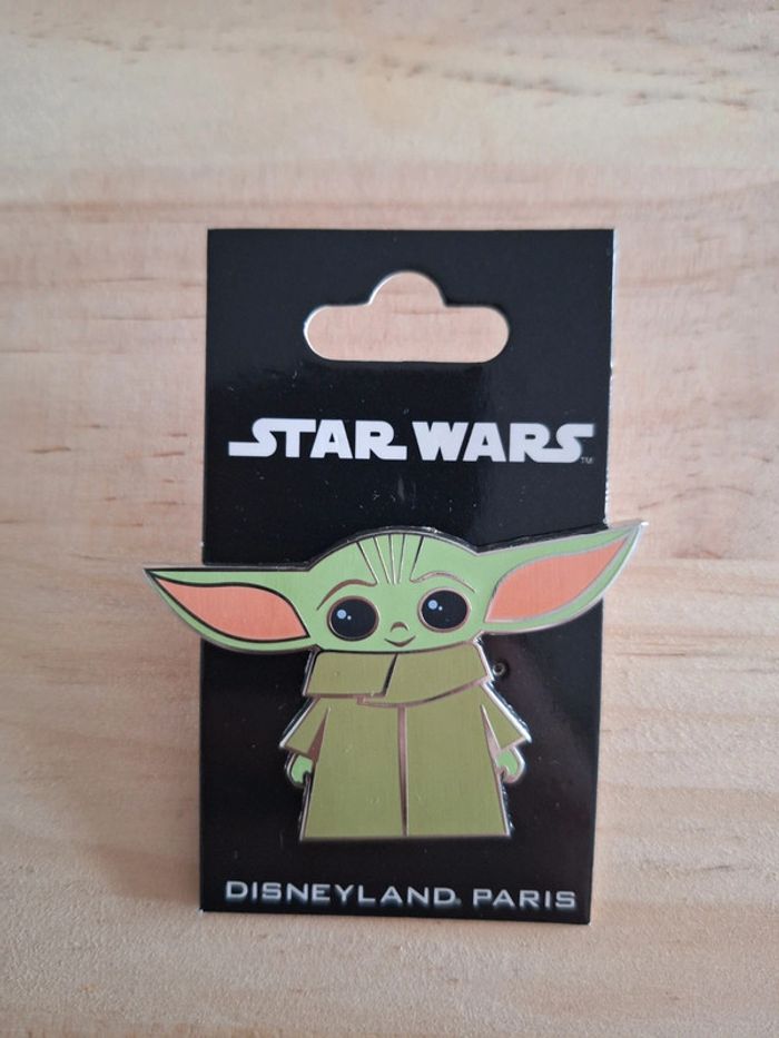 Pin's Star Wars The Child (Grogu / Baby Yoda) - Mandalorian - Disneyland Paris