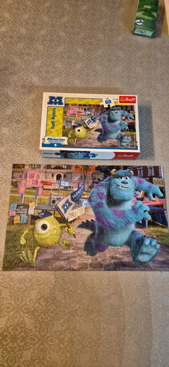 Puzzle de 60 pièces monsters université disney pixar trefl