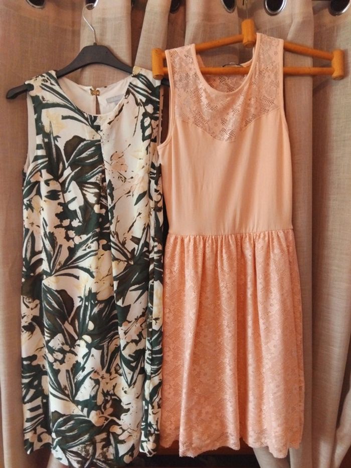 Lot de deux robes habillées