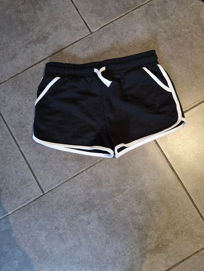 Short 8 ans - photo numéro 2