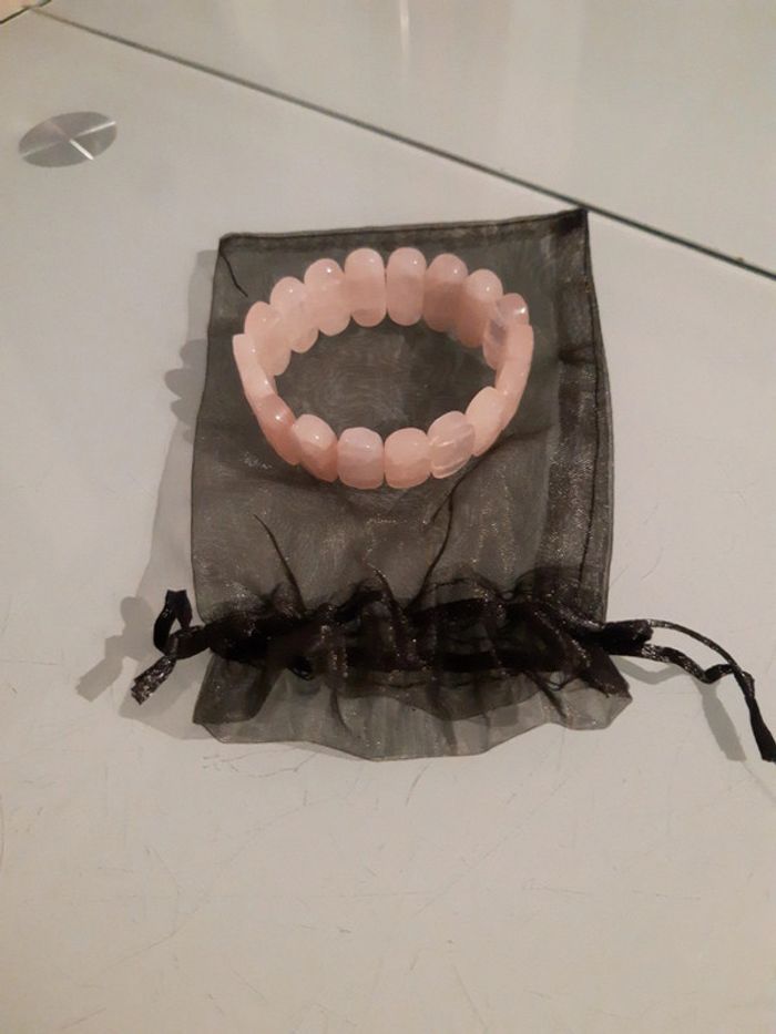 Bracelet manchette Quartz Rose