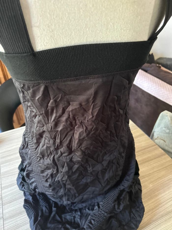 Robe noir deca à nous à vous - photo numéro 3
