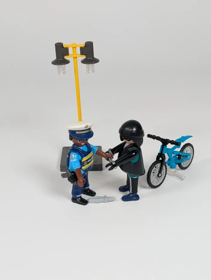 Playmobil Policier et voleur de vélo - photo numéro 4