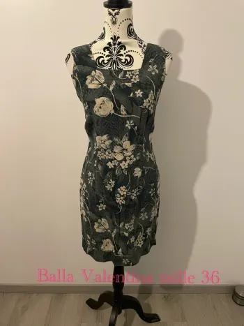 Robe chic à fleurs Balla Valentina - Taille 36