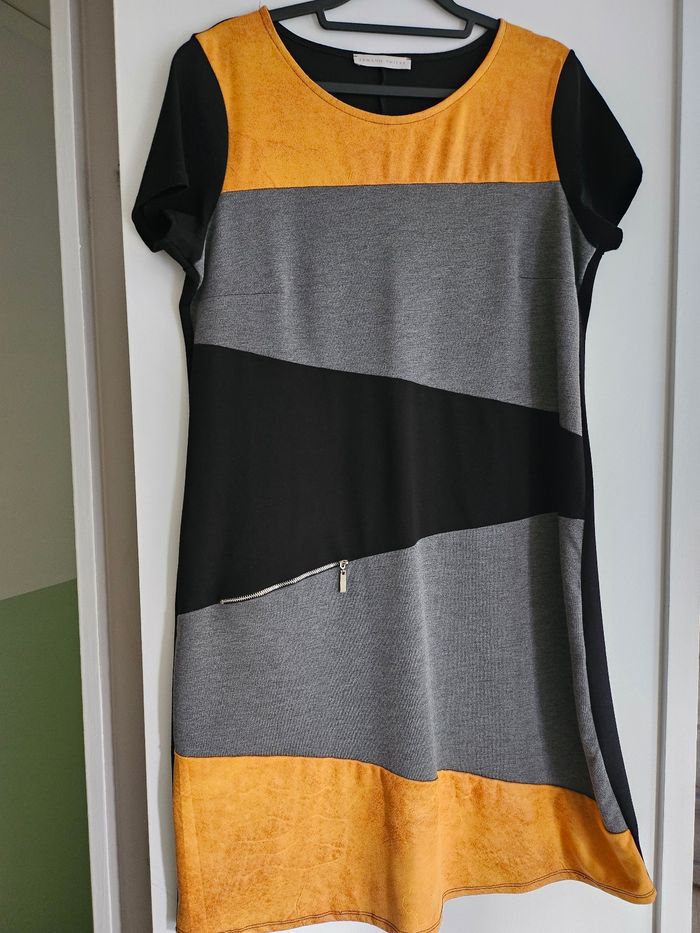 Robe femme très bonne qualité