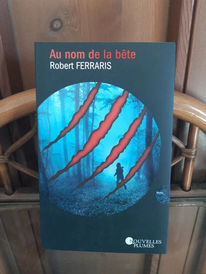 Livre "Au nom de la bête" de Robert Ferraris