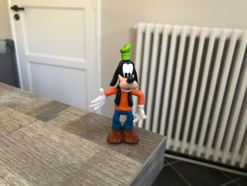 Figurine dingo - Mickey