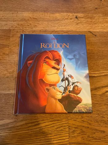 Livre Disney Le roi lion