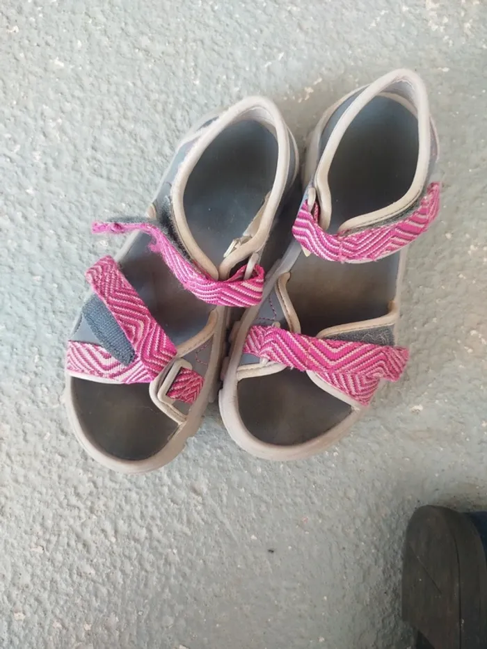 Sandalette queshua rose fille taille  31