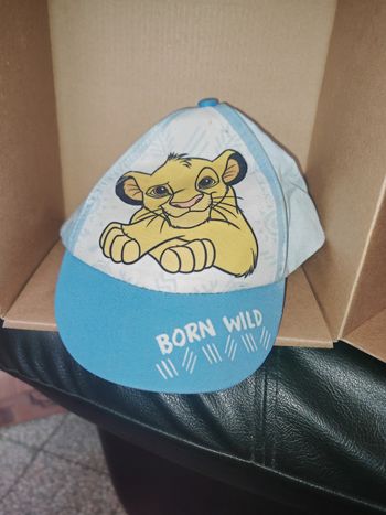 Casquette roi lion bleu