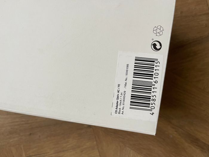 Adaptateur QBit +plus all city GB jamais utilisé - photo numéro 3