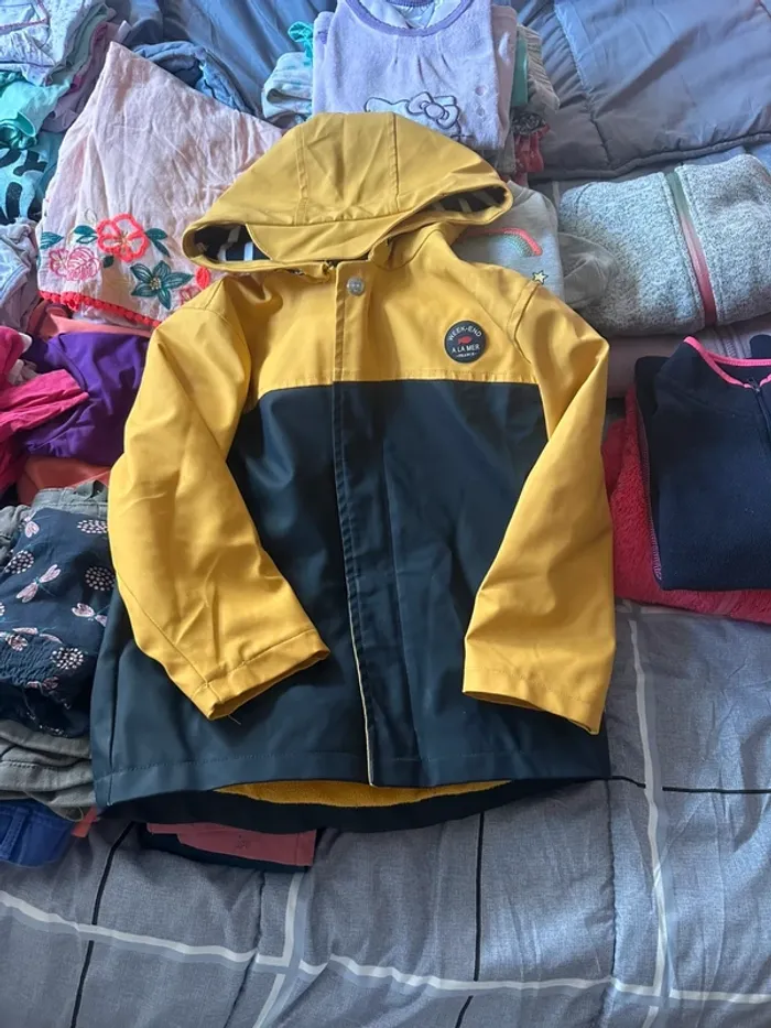 Lot vêtements fille 6 ans - photo numéro 2