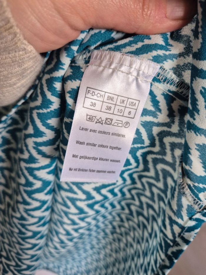 Blouse Damart taille 38 - photo numéro 3