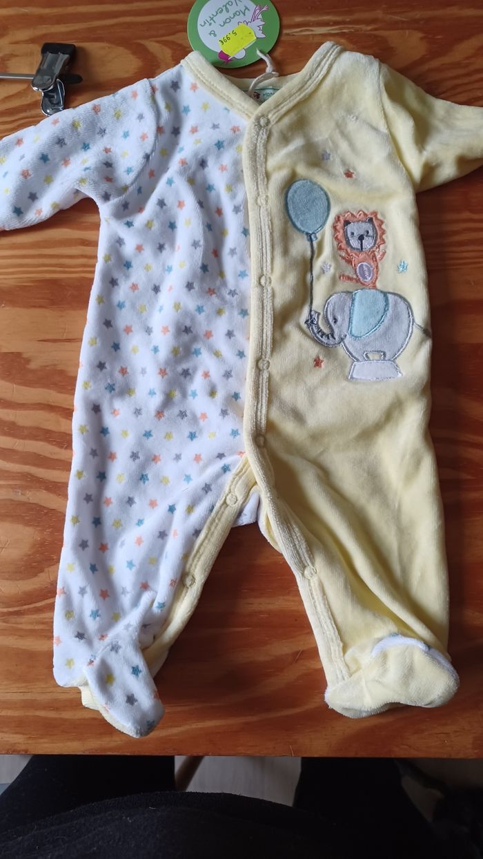 Pyjamas bébé