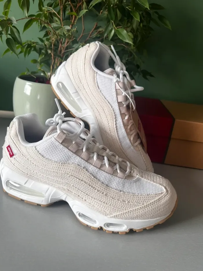Nike Air Max 95 x Levi’s beige - photo numéro 10