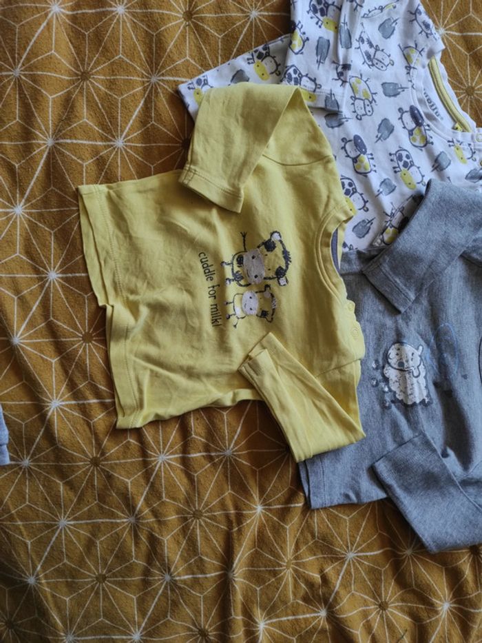 Lot 3tee shirt +2pantalon legging vache 🐄 mouton 🐑 - photo numéro 5