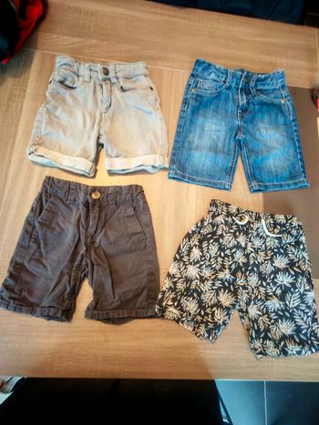 Lot shorts 4 ans