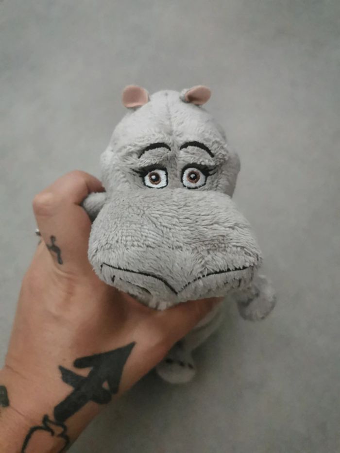 Peluche Madagascar 3 hippopotame - photo numéro 4