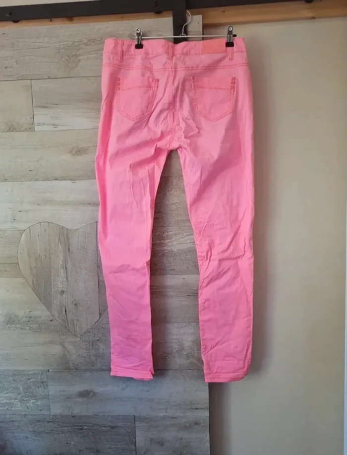 Pantalon rose - photo numéro 2