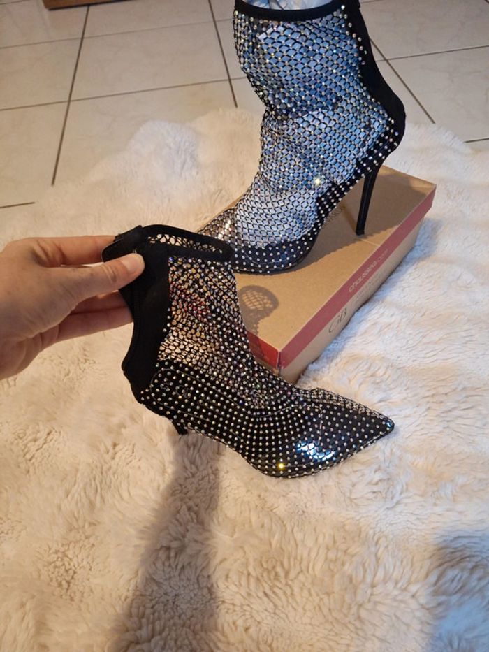 Bottines à talons aiguilles Grands Boulevards – Strass scintillants #CHAUFE-010 - photo numéro 2