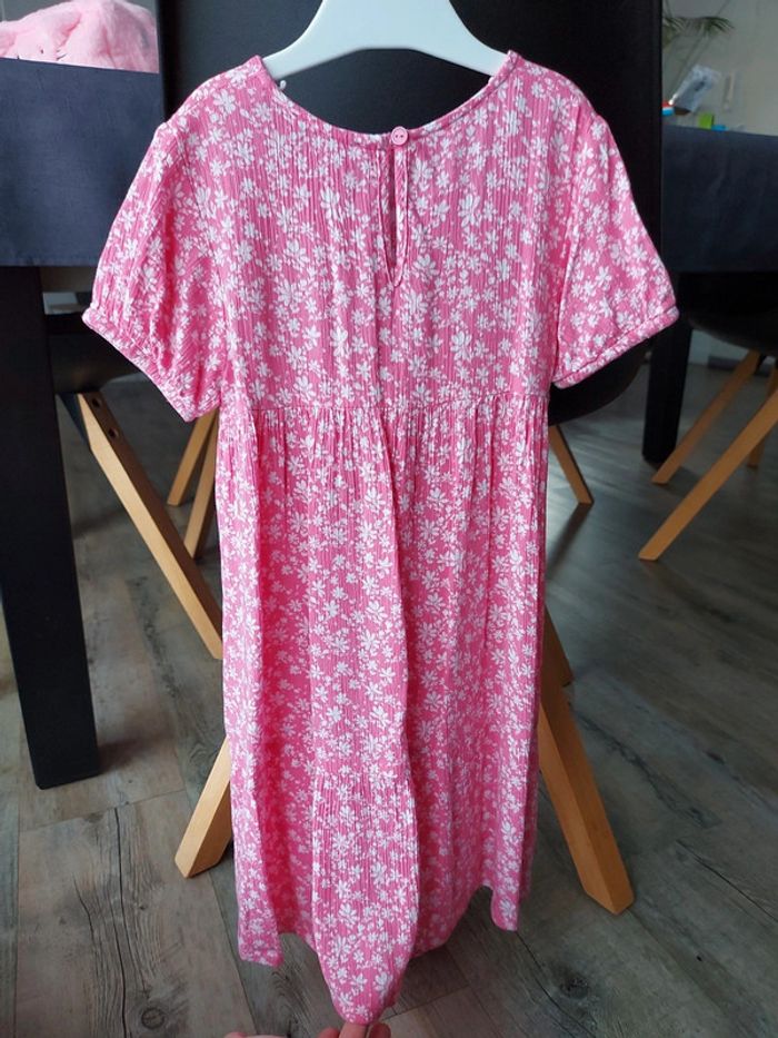 Robe rose fleurie, La Halle, taille 5 ans. - photo numéro 8