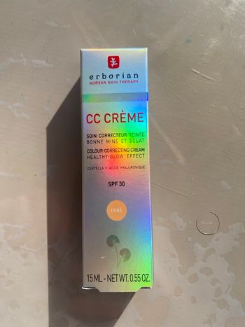 Cc crème doré  Erborian neuf 