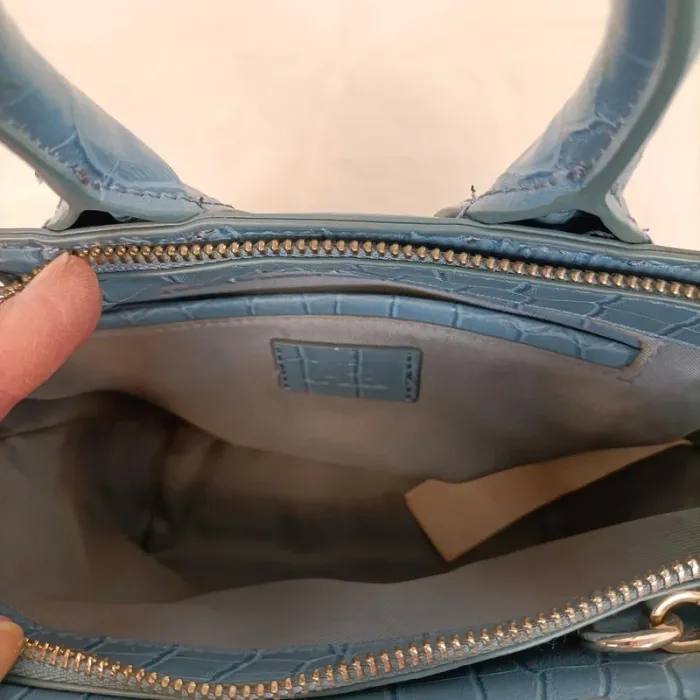 Petit sac à main bleu effet croco - petit format - bandoulière chaîne dorée - bon état S007 - photo numéro 7