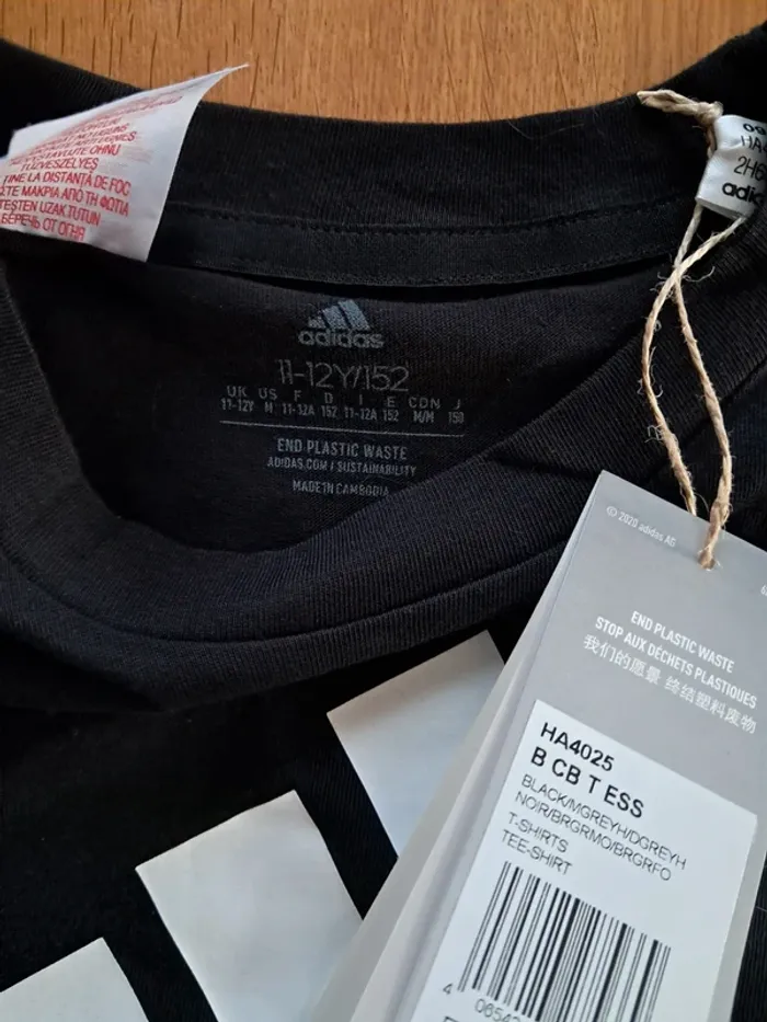 Tee-shirt Adidas 11/12ans neuf - photo numéro 2