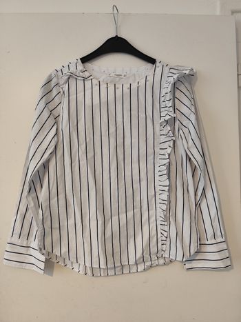 Blouse blanche à rayures bleues marines taille S Mango 