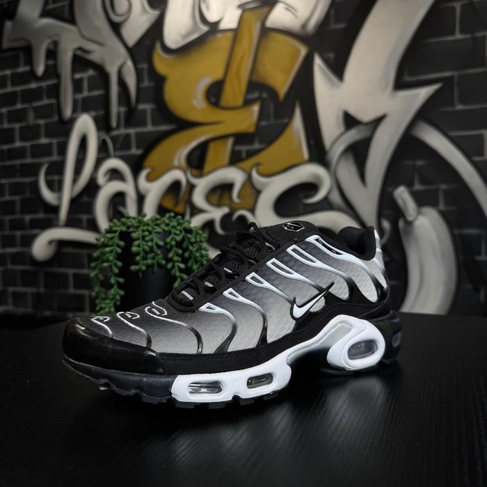 Nike tn noir gris blanc 43 - photo numéro 3