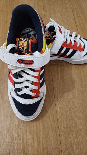 Basket Adidas original taille 38 et 2/3