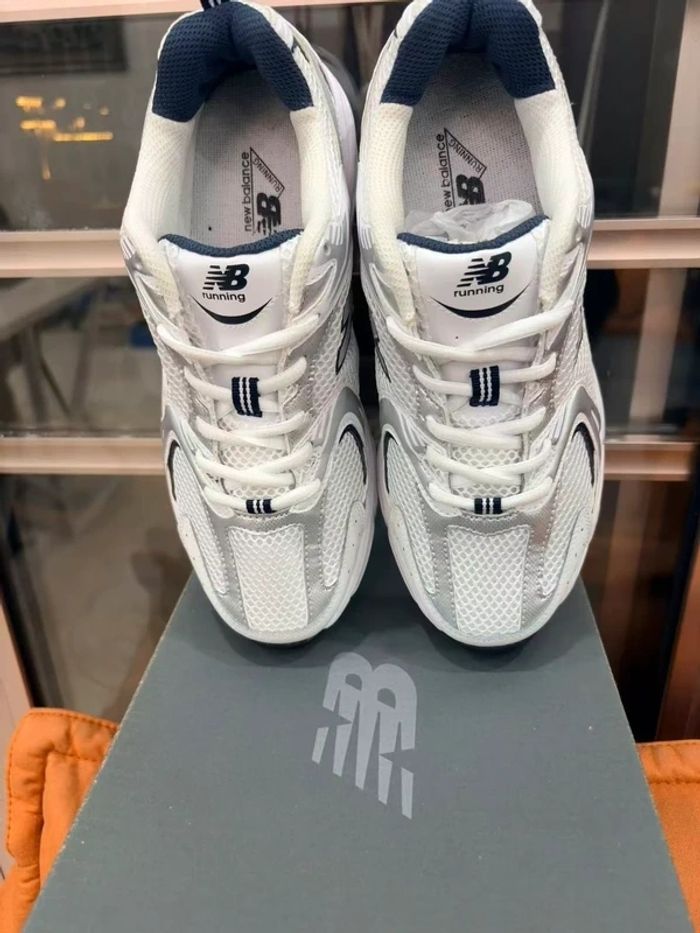 New Balance 530 Taille 39 - photo numéro 3