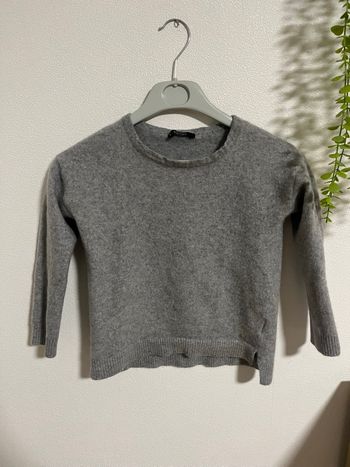 Très beau pull court à manche 3/4 pour femme