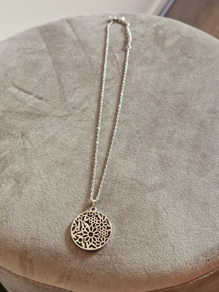 Collier inoxydable