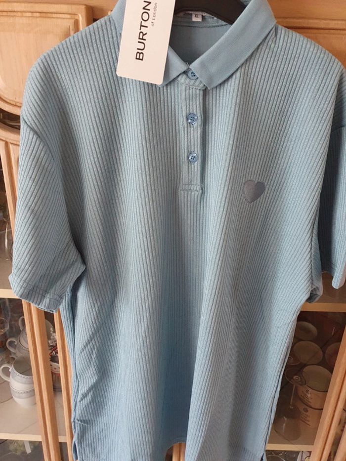 Magnifique Polo femme bleu ciel Taille XL Burton avec cœur brodé - photo numéro 6